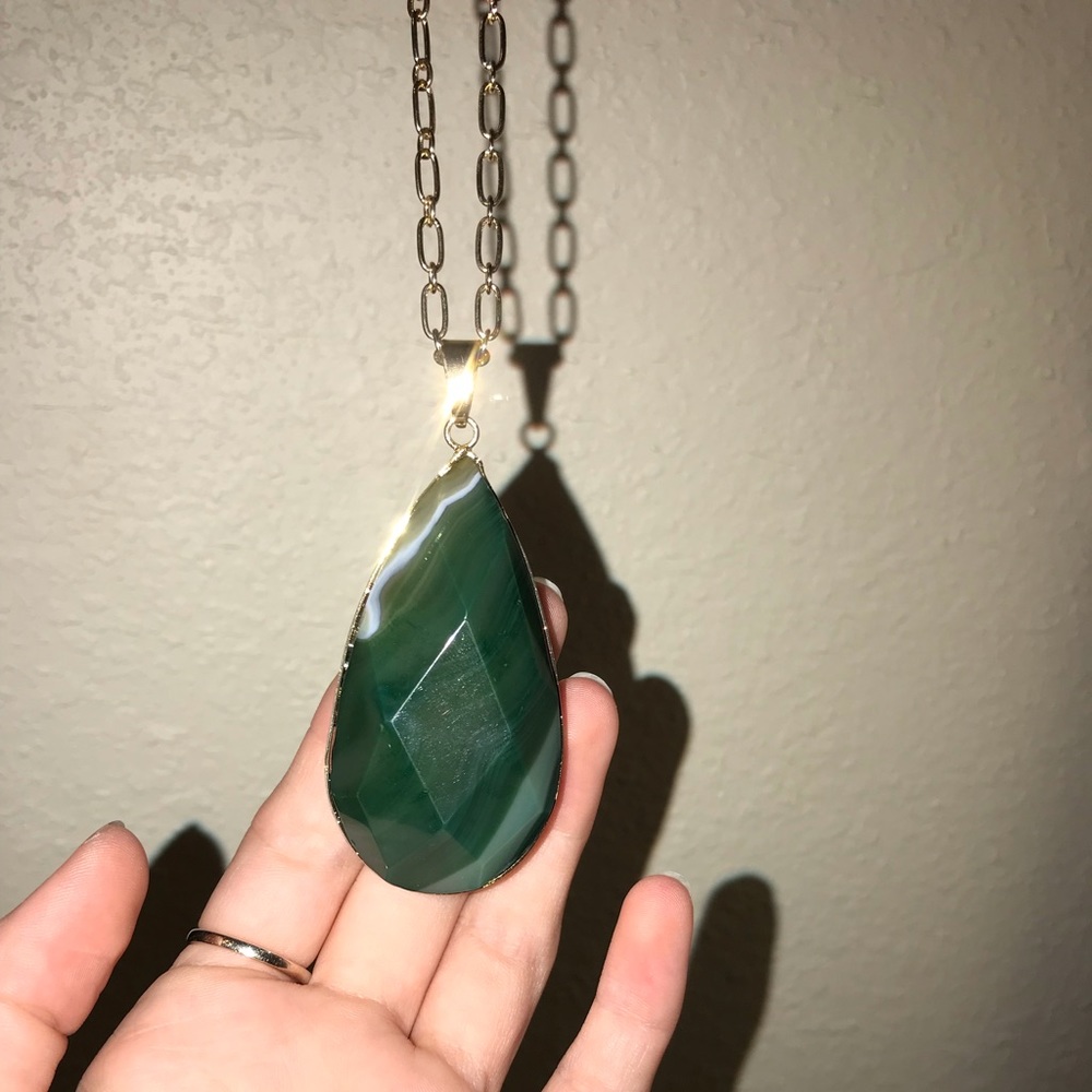 FRANCESCA’S long necklace